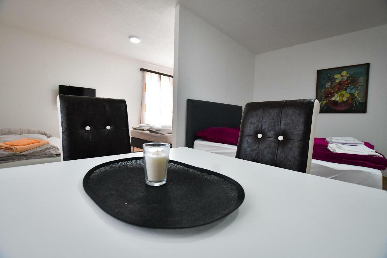 Vulsa Apartmani Kladovo Eksteriør billede
