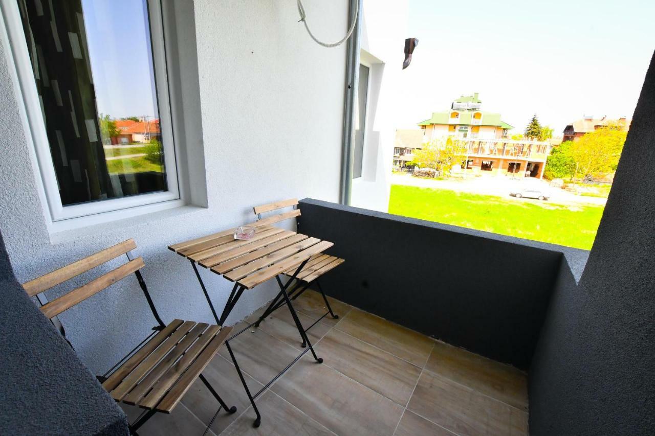Vulsa Apartmani Kladovo Eksteriør billede