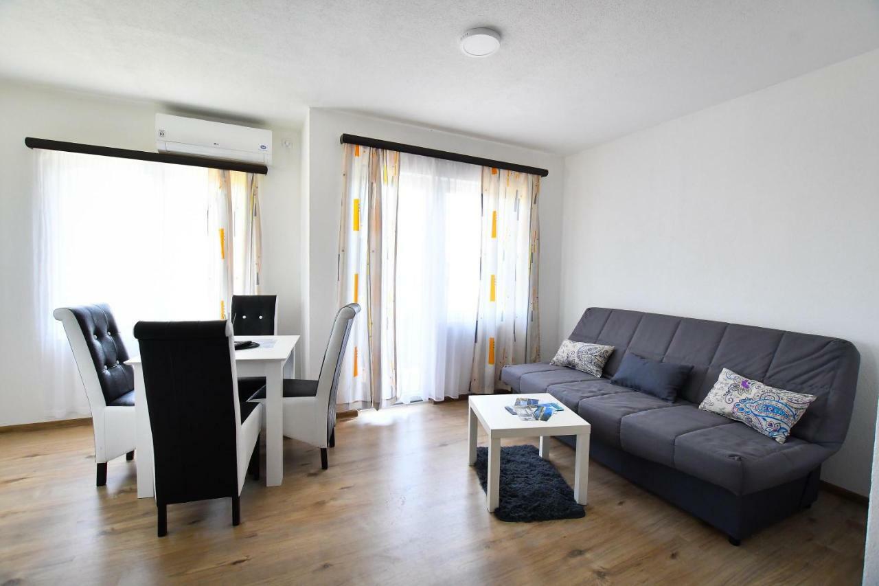 Vulsa Apartmani Kladovo Eksteriør billede
